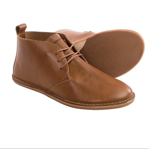 barefoot chukka